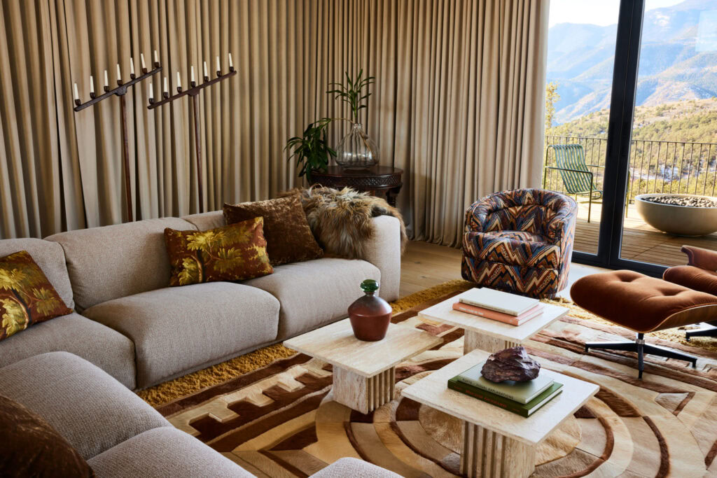Studio Plow Home Living Room Moderne