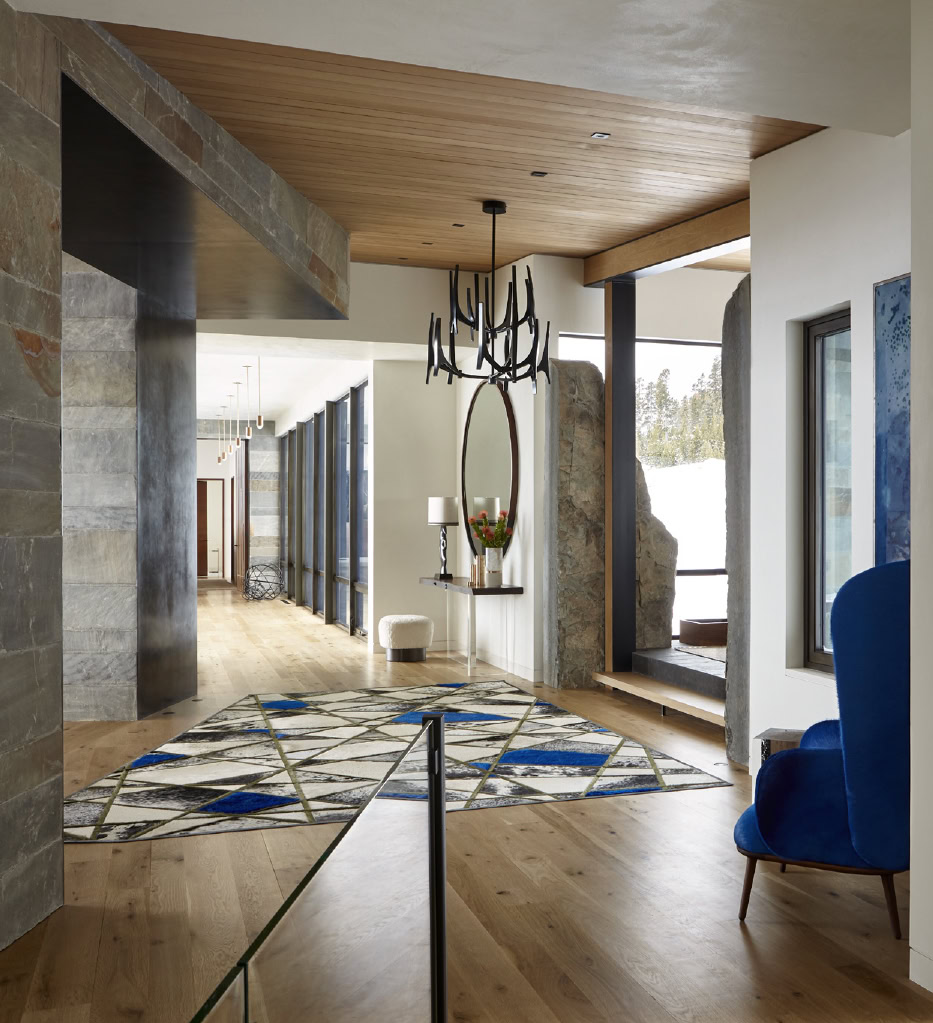 Heather Wells Home Entry Runway