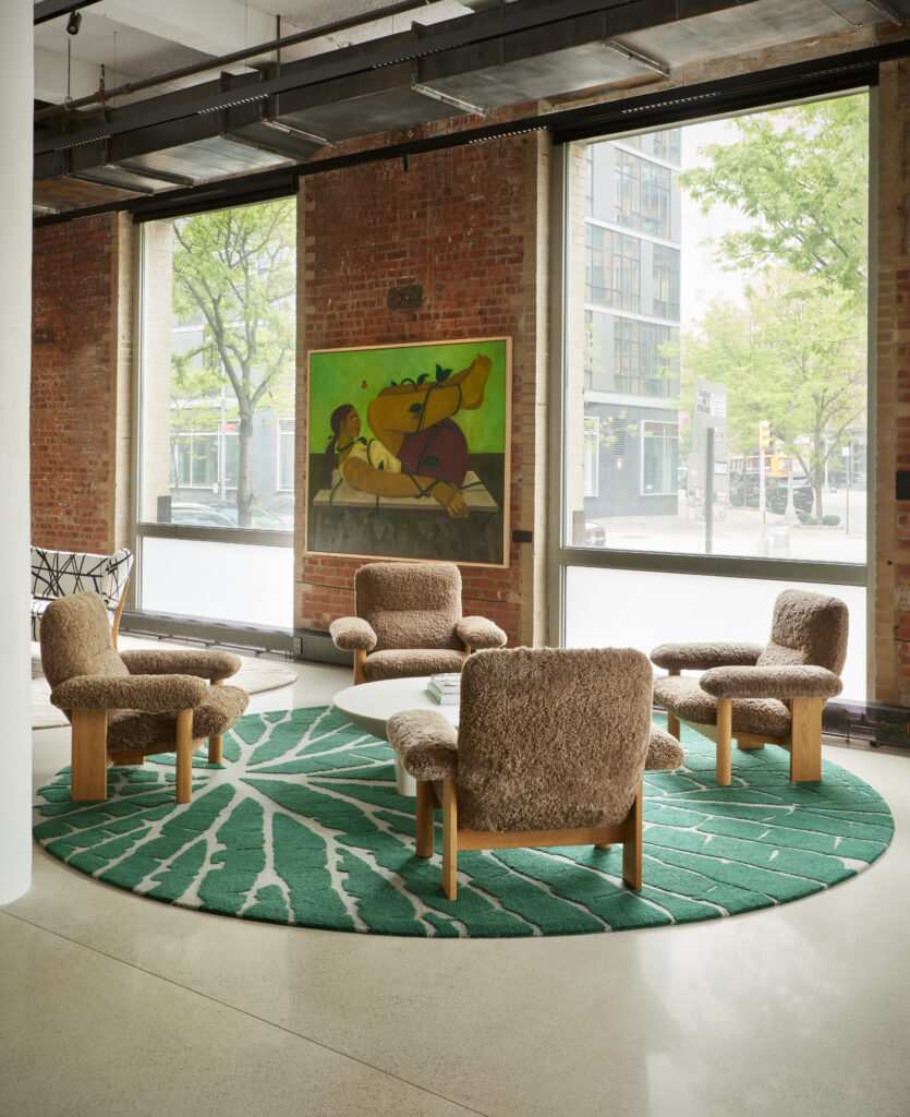 Paul Davis Commercial Lobby